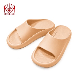 Sandales tendance en EVA Cloud avec semelle épaisse et souple, antidérapantes, imperméables, avec coussinets pour les pieds, pour l'intérieur et l'extérieur, sandales familiales en EVA - Product Image 3