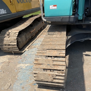 Excavadora de cadenas Kobelco SK140 usada, equipo mediano para excavación de zanjas municipales, excavación de grava en canteras y pequeñas obras de terraplenes. - Product Image 5