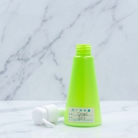 Logotipo personalizado 120ml Envase cosmético Botella de champú de plástico PET con tapa de bomba de loción de prensa