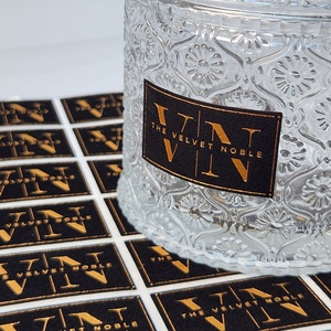 Etiquetas de Lujo Personalizadas con Logotipo en Dorado, Papel con Textura de Terciopelo, Etiquetas para Botellas de Velas de Lujo, Etiquetas Adhesivas para Perfumes - Product Image 2