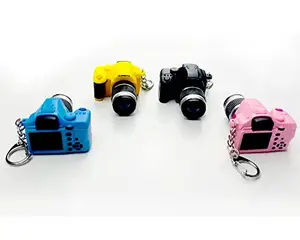 Logotipo personalizado Moda Plastic Flashlight Camera Mini Toy Camera Charme Keychain LED luz som keychain para Promoção Presentes Fan