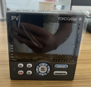 Yokogawa UT55A-001-11-00 <b>Temperature</b> <b>Controller</b> - Product Image 1