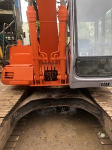 Excavadora hidráulica de orugas Hitachi ex200 usada, original de Japón, 12 toneladas, ¡nueva llegada! Tamaño pequeño y mediano - Product Image 4