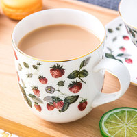Mug à café en céramique fine de Chine, design fraise, réutilisable, grande capacité, idéal pour les cafés et les entreprises – Fabrication chinoise