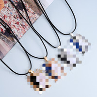 Vente en gros du nouveau collier Anime Attack on Titan, du logo Survey Corps et de l'accessoire Free Wings