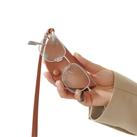 Cordon porte-lunettes en cuir, pochette multifonctionnelle pour clés et lunettes à suspendre au cou, sangle de cou polyvalente pour usage quotidien et en voyage