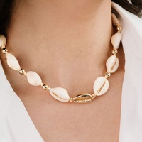 Colliers de mode personnalisés avec pendentifs, collier ras-du-cou en coquillage de cowrie marin, accessoires de mode personnalisés, collier de mode, collier Corie