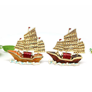 SHINNYGIFTS ручная роспись эмалированный парусный корабль фигурка фэн-шуй богатство процветание украшение жестяная коробка парусная лодка Декор - Product Image 6