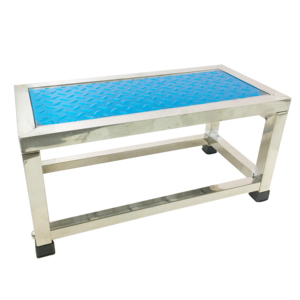 Taburete de pie de <span class=keywords><strong>monocapa</strong></span> de un solo paso para desmontar pacientes examinadores antideslizantes de acero inoxidable para muebles médicos de Hospital de 2, 2, 1 unidad - Product Image 1