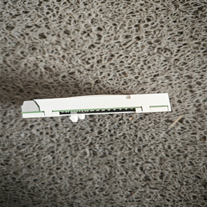 Variateur de fréquence vectoriel triphasé 400V Lenze E82ZAFSC001, pièces industrielles allemandes - Product Image 1