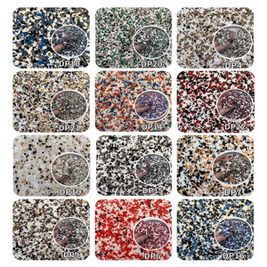 Flocons de résine époxy 1-3 mm pour la décoration de sols en béton de garage - Product Image 3