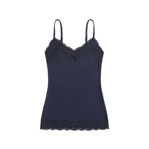 Camiseta sin mangas básica atemporal para mujer, con tela de algodón puro, caída equilibrada y transpirabilidad fresca para versatilidad durante todo el año. - Product Image 1