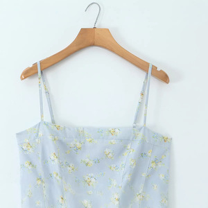 เดรสสั้นพิมพ์ลายดอกไม้สีน้ำเงินทรงเข้ารูปสำหรับผู้หญิง รุ่นคัสตอม 2026 - เดรสสายเดี่ยวลำลองสำหรับฤดูร้อน, รับผลิตแบบ OEM/ODM โดยโรงงานจีน - Product Image 4