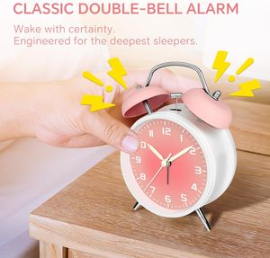 Réveil silencieux à piles en métal et quartz de 4,5 pouces avec fonction snooze et double <span class=keywords><strong>cloche</strong></span>, idéal pour les gros dormeurs, les enfants et les seniors, certifié CE - Product Image 1