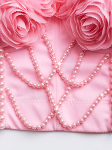 Top court à bretelles fines en forme d'arête de poisson avec rembourrage, ornements floraux et perles, style mode - Product Image 5