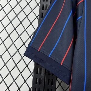 Maillot Classique USA 2026 de Haute Qualité, Version Adulte au Design Rétro, En Stock/Personnalisable, Fournisseur de Vêtements de Sport en Gros - Product Image 2