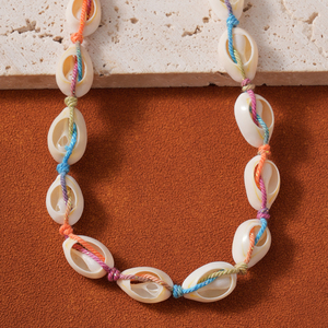 Collar <span class=keywords><strong>de</strong></span> Conchas <span class=keywords><strong>de</strong></span> Cauri con Cordón <span class=keywords><strong>de</strong></span> Algodón Colorido, Gargantilla Bohemia Hippie con Hilo Arcoíris, Joyería Hecha a Mano con Macramé, Regalo Tropical <span class=keywords><strong>de</strong></span> Playa - Product Image 2