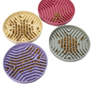 Tazón grande de silicona para lamer perros con ventosas, manteca de cacahuete reutilizable portátil, alfombrilla para lamer gatos, alivio de la ansiedad para animales - Product Image 5