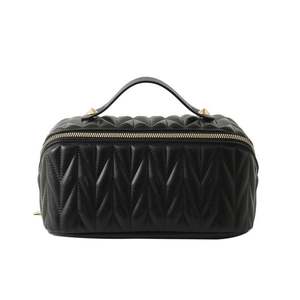 Hot Selling Large Capacity PU Makeup Cosmetic Bag for Women | Fashion <b>Travel</b> <b>Organizer</b> | Custom Pillow Design Cosmetic Case - Product Image 3