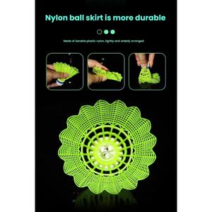 Balles <span class=keywords><strong>de</strong></span> <span class=keywords><strong>Badminton</strong></span> lumineuses LED <span class=keywords><strong>nuit</strong></span> Fluorescent résistant en plastique Nylon Stock en vrac pour une utilisation sportive <span class=keywords><strong>Badminton</strong></span> fabriqué - Product Image 5