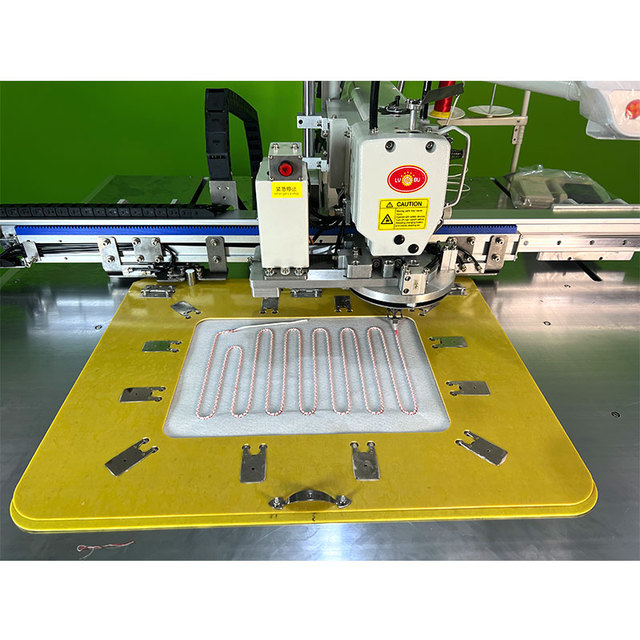 Factory Direct Sales 600*400mm High Accurate Electric Heating Wire Automatic Pattern Sewing Machine