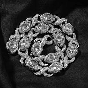 Collana Hip Hop con Catena Cubana a Forma di Infinito e Cuore in Zirconia Ghiacciata - Product Image 1