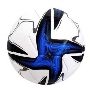 Balón de Fútbol PVC Tamaño 5 al por Mayor, Logotipo Personalizado, Cámara de Aire Reforzada, Duradero, Ecológico, para Entrenamiento y Partidos al Aire Libre - Product Image 3