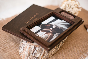 JUNJI 木製メモリ写真ボックス：4x6インチ写真とUSBフラッシュドライブ用 ウェディング記念品木箱 - Product Image 4