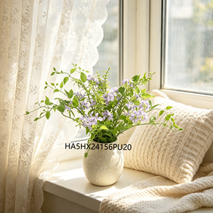 Plante artificielle de jasmin violet clair et de chèvrefeuille dans un <span class=keywords><strong>pot</strong></span> en papier mâché texturé <span class=keywords><strong>pour</strong></span> la décoration du salon, du bureau ou du bureau à domicile - Product Image 1