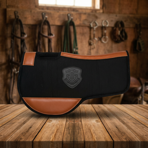 Tapis de selle western polyvalent noir avec garniture en cuir brun, doublure en polycoton et rembourrage en laine pour l'équitation - Product Image 1
