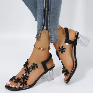 Sandales à talons carrés pour femmes, dessus en PU, design floral, chaussures décontractées à enfiler - Product Image 4