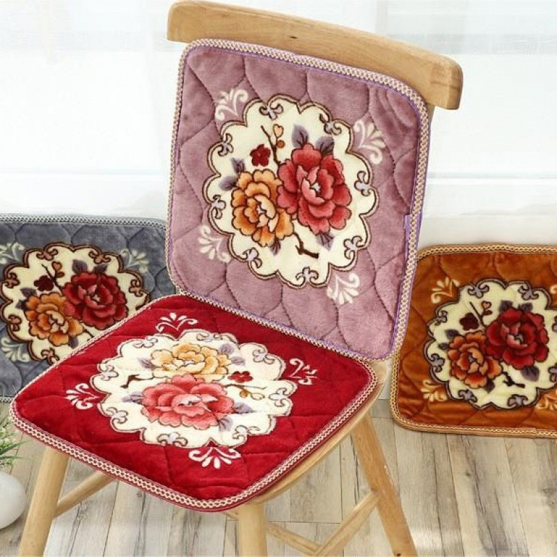 Fleece-lined seat cushion [1 color randomly selected]