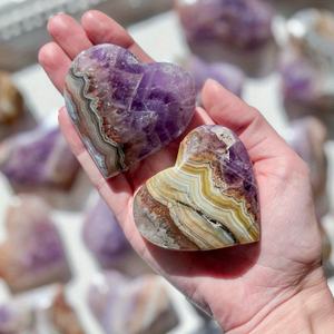 Vente en gros de pierres précieuses en améthyste et en agate en forme de cœur, pierres naturelles polies pour la décoration intérieure unique et les cadeaux de vacances - Product Image 4