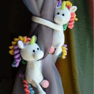 Juguete ecológico suave para decoración del hogar con caballito de mar, sostenible y elegante para el diseño de interiores - Product Image 1