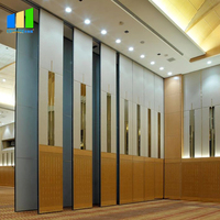 Cloison mobile coulissante et pliante acoustique, insonorisée, ignifuge, réglable, moderne en aluminium pour salle de banquet d'hôtel, salle à manger, cuisine et extérieur