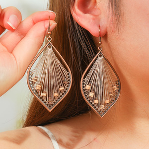 Boucles d'oreilles pendantes bohèmes géométriques en alliage avec pompons, ensemble de bijoux de fête pour femmes, plaqué bronze antique, boucles d'oreilles pendantes tendance - Product Image 3