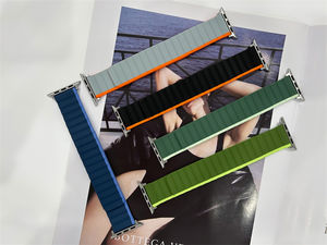Nuevas pulseras de moda para hombres y mujeres, <span class=keywords><strong>correa</strong></span> de reloj inteligente magnética de silicona de goma para <span class=keywords><strong>Apple</strong></span> <span class=keywords><strong>Watch</strong></span> Series <span class=keywords><strong>8</strong></span> 7 6 <span class=keywords><strong>Correa</strong></span> 2023 - Product Image 2