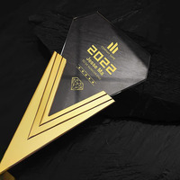 Plaque de récompense en cristal personnalisée trophée en métal souvenir tasse en verre trophée en cuivre pour les cadeaux de bienvenue et les cadeaux de salon professionnel