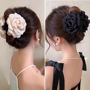 กิ๊บติดผมสไตล์หรูหราสำหรับวันหยุดฤดูร้อน ขนาด 10 ซม. เครื่องประดับตกแต่งผมรูปดอกกุหลาบผ้า สำหรับผู้หญิงและเด็กผู้หญิง - Product Image 2
