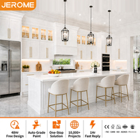 Ensemble d'armoires de cuisine modulaires de luxe au design personnalisé, style Shaker blanc américain, avec îlot central