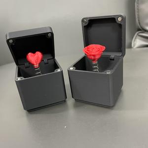 Nouveau jouet Surprise doigt du milieu boîte-cadeau Surprise saint <span class=keywords><strong>valentin</strong></span> drôle blague blague Gag cadeaux excentriques saint <span class=keywords><strong>valentin</strong></span> boîte mystère - Product Image 2