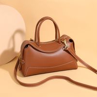 Tas Bantal Retro Boston untuk Wanita, Tas Selempang Kulit PU dengan Tali yang Dapat Disesuaikan