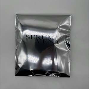 Sobres de Envío de Poliéster Plateados con Logotipo Personalizado, Bolsas de Correo Metálicas Autosellables para Ropa, Bolsas de Mensajería de Aluminio - Product Image 2