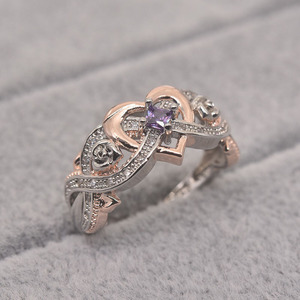 Anello con Cristallo a Forma di Cuore e Taglio Principessa, Bicolore, Elegante Accessorio Quotidiano per Donne - Product Image 3