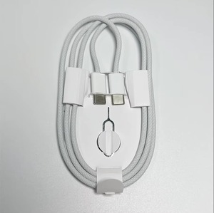สายชาร์จ Type-C to Type-C แบบถักไนลอน 1 เมตร รองรับการชาร์จเร็ว 60W PD ความเร็วสูง สำหรับ iPhone 15/16/17 - Product Image 1