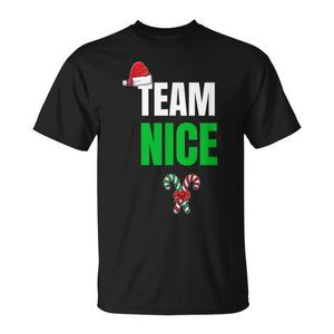 Camiseta Navideña de Navidad con la Frase 'Naughty or Nice' para Promociones de Equipo - Product Image 1