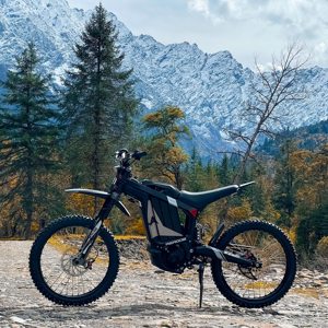 Moto électrique tout-terrain universelle DC-72V avec batterie LG 8KW, étanche IP65, vitesse 85km/h, sans borne de recharge nécessaire, UE/US - Product Image 5
