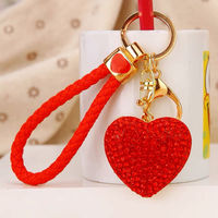 Porte-clés en cristal scintillant pour femmes et filles, cadeau très tendance, porte-clés en forme de cœur avec strass