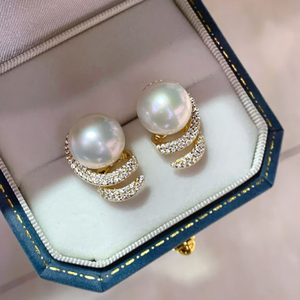 Pendientes de Plata S925 con Circonita y Perla de Agua Dulce, Diseño Envolvente, Sensación Premium, Regalos para Mujer, Venta al Por Mayor - Product Image 3
