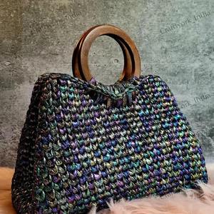 Sac fourre-tout en crochet tressé métallique de qualité supérieure avec poignée en bois de style royal, idéal pour un usage quotidien, disponible au meilleur prix - Product Image 1